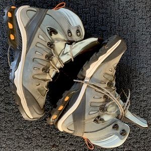 Salomon Quest 4D GTX Hiking Boots Size 8 LIKE NEW